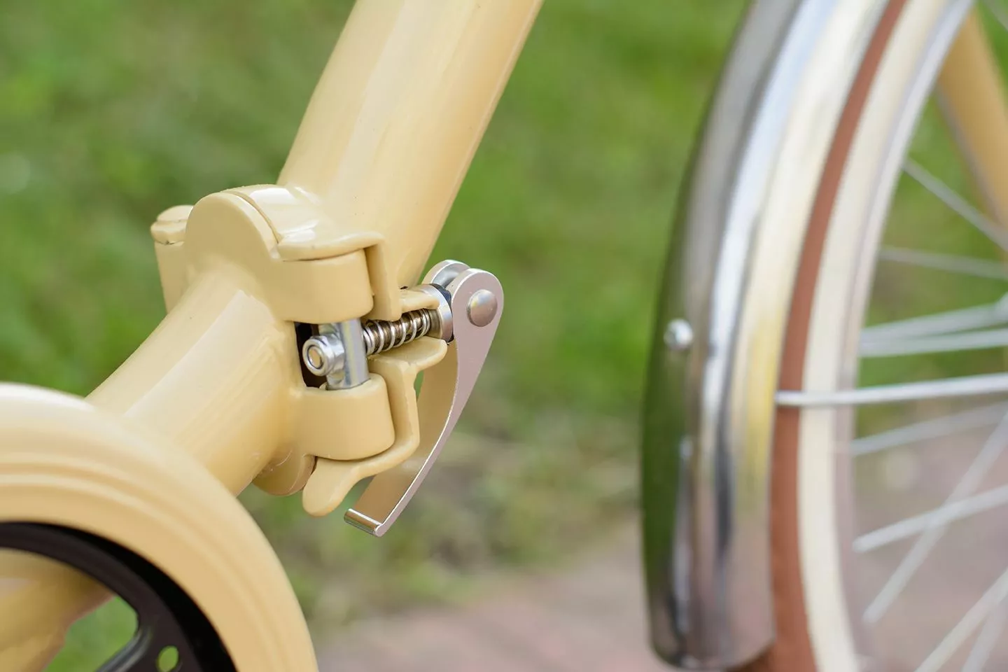 BICICLETA PLEGABLE ALPINA CAMPING CREMA - Imagen 5