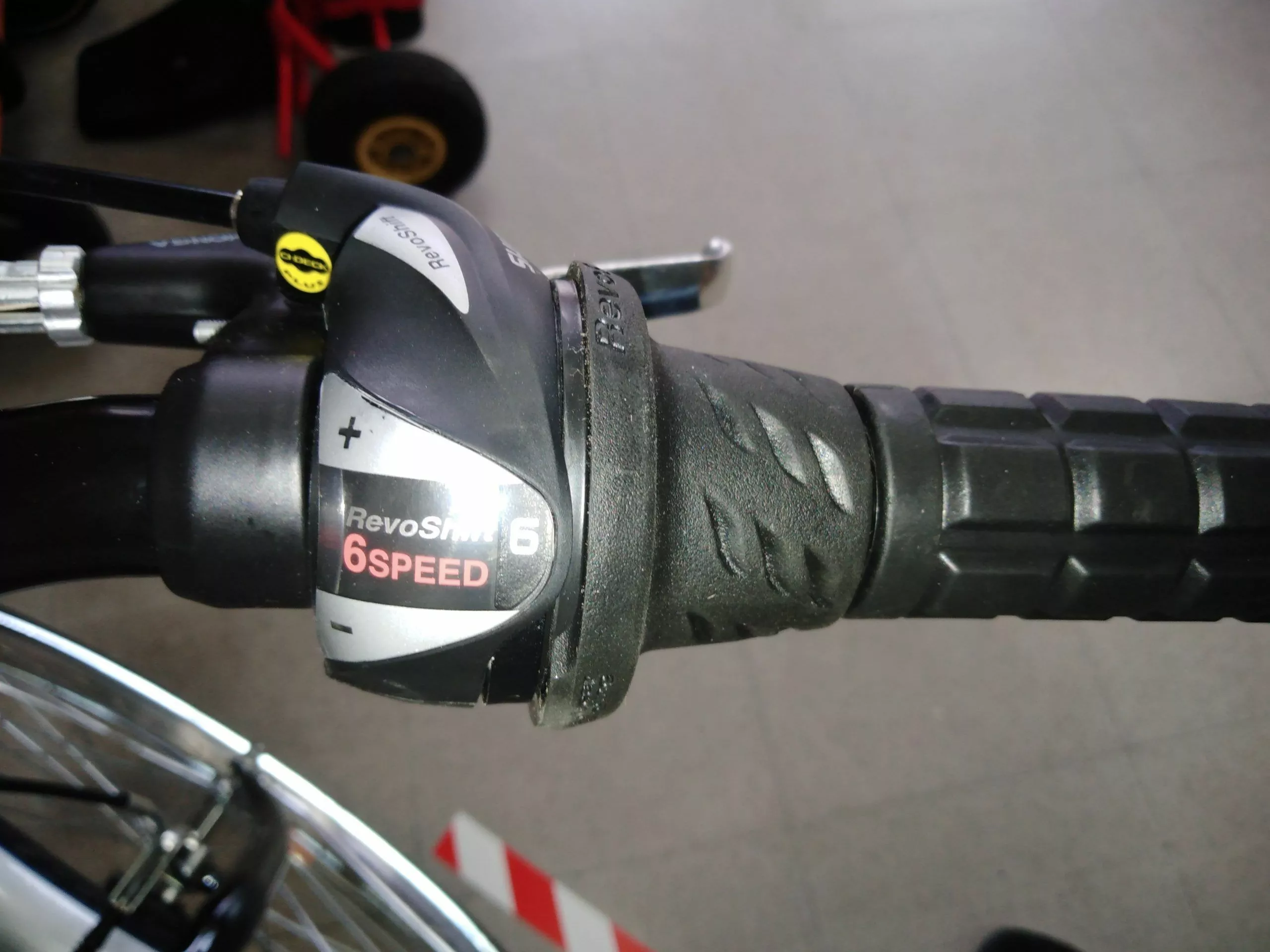 BICICLETA DE PASEO AMAT FLORIDA 26″ 6 VELOCIDADES NEGRO - Imagen 2